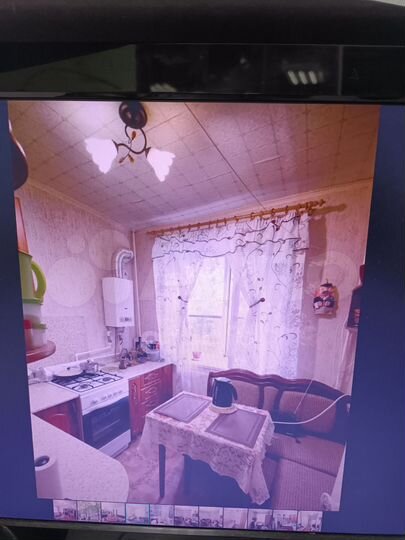 2-к. квартира, 42 м², 1/3 эт.