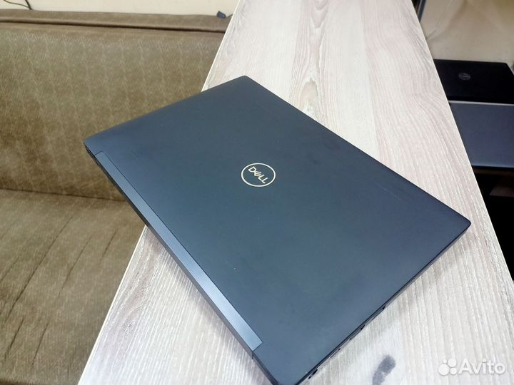 Dell 13.3 IPS/intel i7 8650 3.9GHz