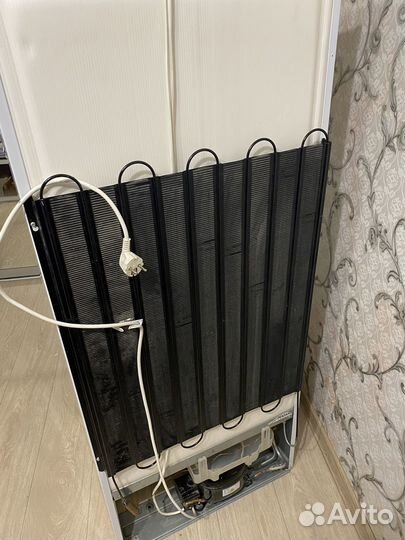 Холодильник бу indesit