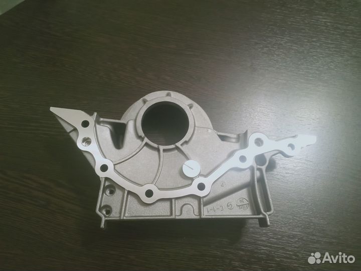 Крышка коленвала Nissan 1102800QAA