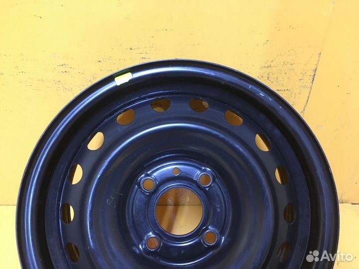 Диски Nissan(новый) 15 диаметр 4х114,3, цо 66,1