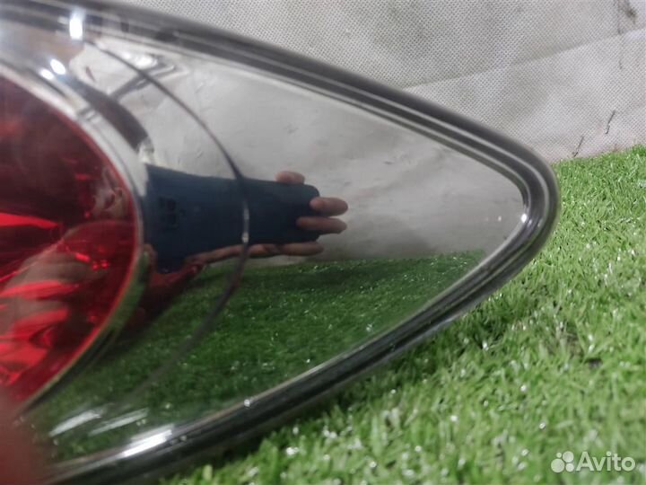 Фонарь задний наружный правый Mazda 6 (GG) 2007