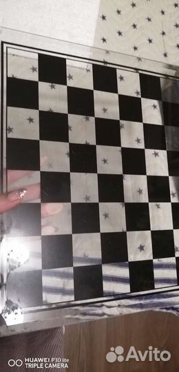 Шахматы,доска стеклянная Стопки-фигуры