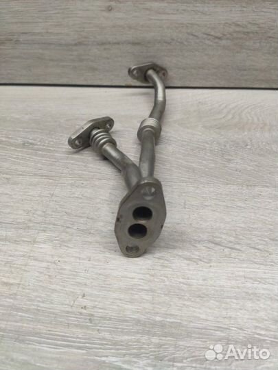 Трубка подачи масла в турбину Mercedes ом651