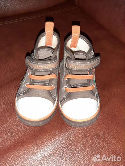 Кроссовки кеды детские 22 размер
