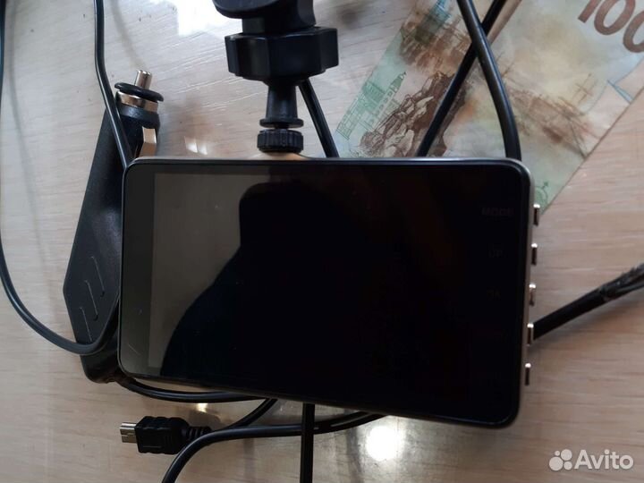 Автомобильный видеорегистратор Intego