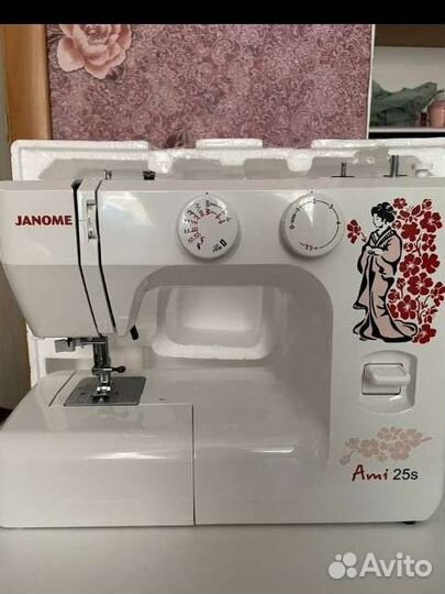 Швейная машина Janome