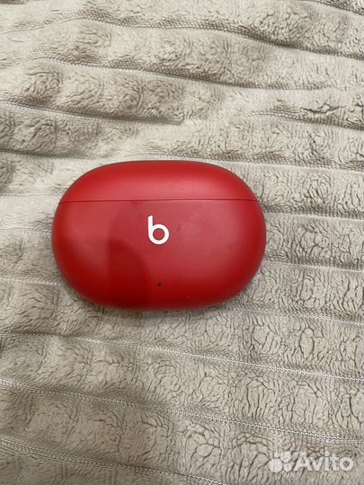 Беспроводные наушники Beats studio buds