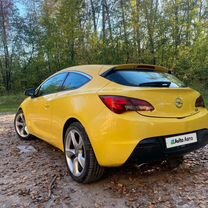 Opel Astra GTC 1.4 MT, 2012, 197 000 км, с пробегом, цена 650 000 руб.