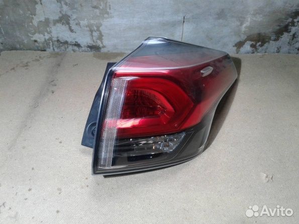 Фонарь задний правый Toyota RAV-4 (CA40)