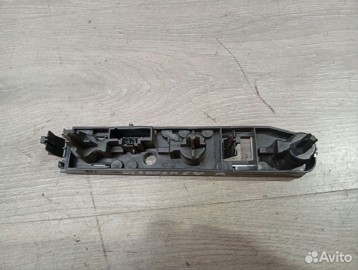 Плата заднего правого фонаря Citroen C4