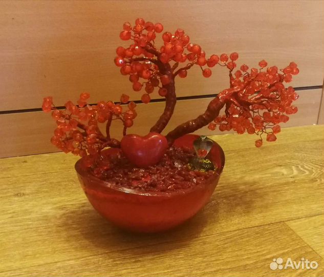 Дерево из бусин