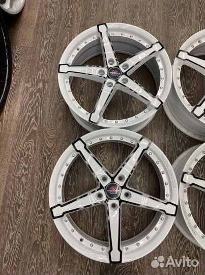 Диски новые 18 дюймов Honda 5/114,3