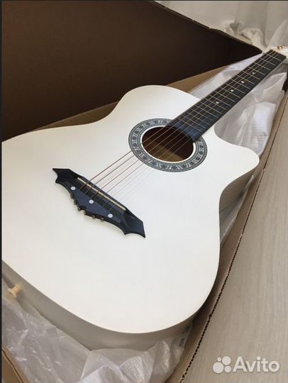 Гитара новая