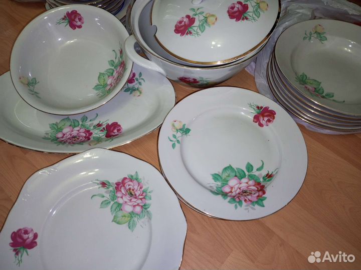 Сервиз столовый