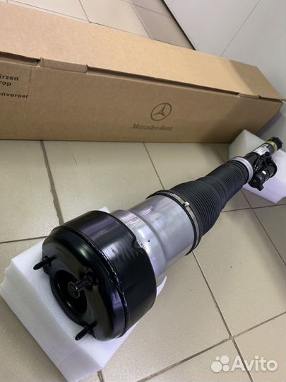 Пневмостойка задняя правая Mercedes S W221