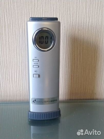 Часы настольные электронные с фонариком