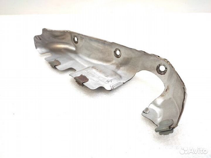 Тепловой экран Volkswagen Passat B7 1.4 TSI CAX