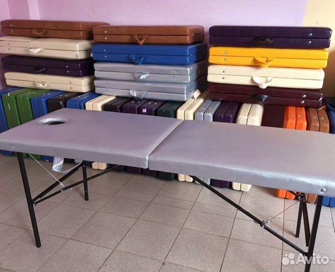 Кушетка для наращивания ресниц. Массажный стол