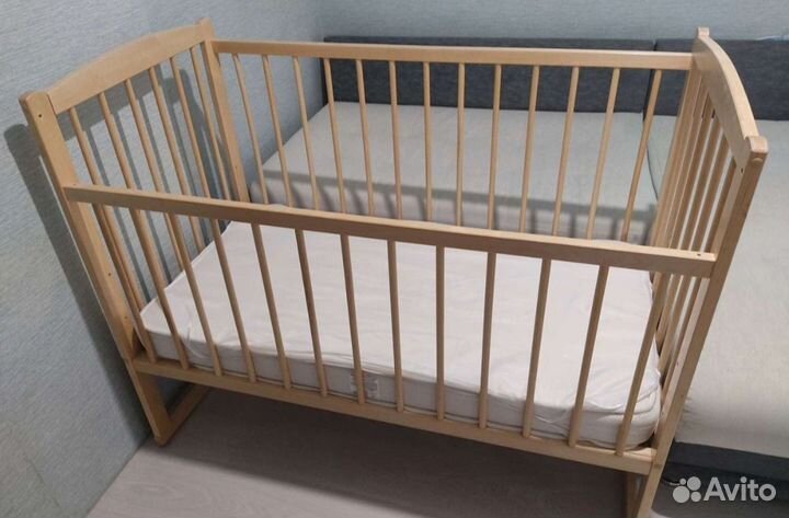 Детская кровать-качалка