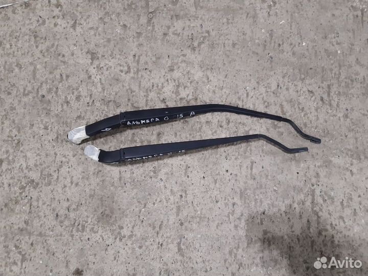 Ниссан Альмера g15 поводки дворников