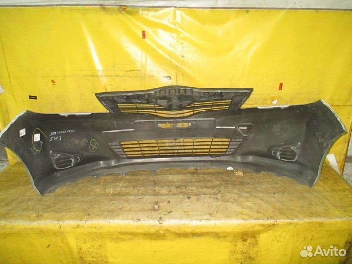 Бампер передний Toyota Vitz NSP130