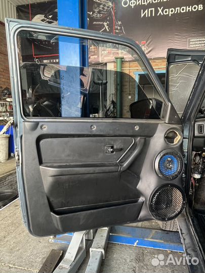 Дверные карты Нива Урбан