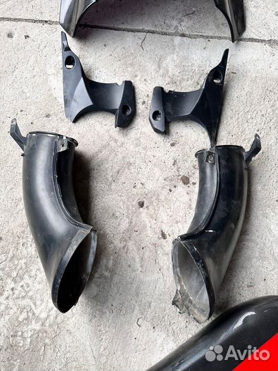 Пластик на yamaha yzf-R1 07-08 года