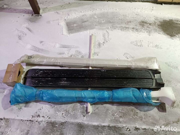 Пороги land cruiser 200 белые