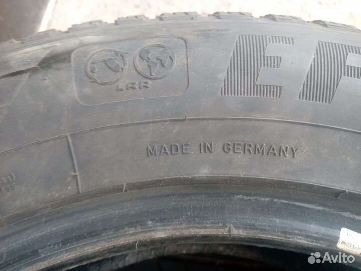 Goodyear EfficientGrip 235/65 R17