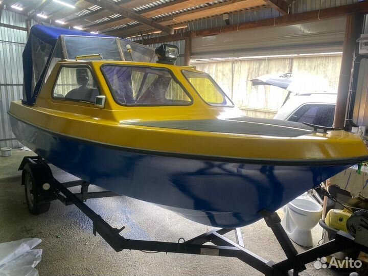 Моторная лодка б/у