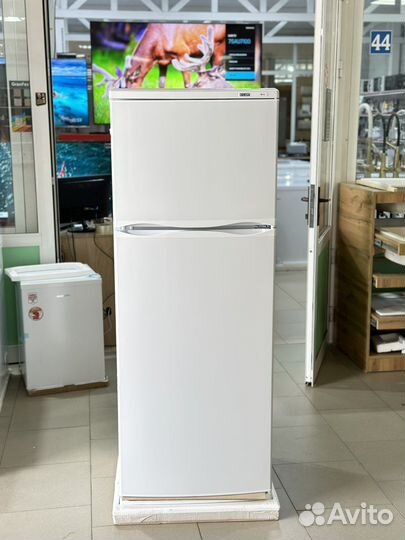 Холодильник новый