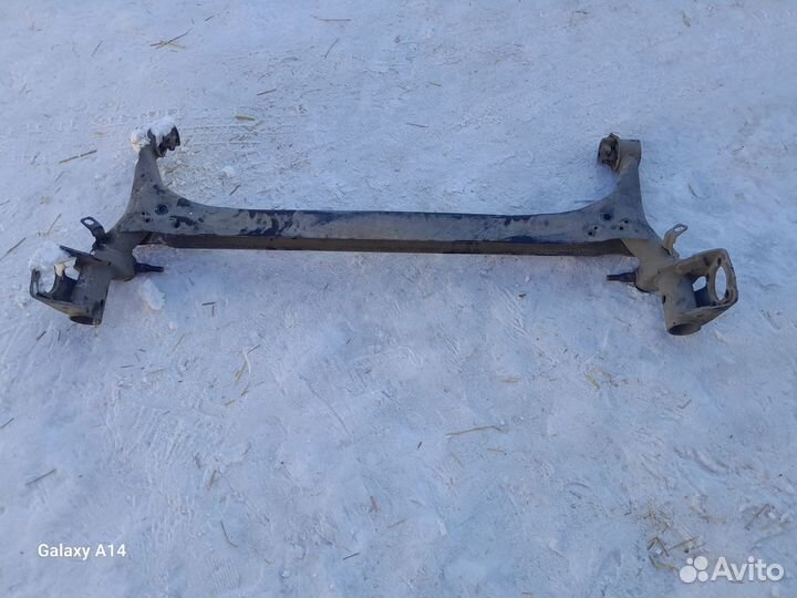 Балка задняя