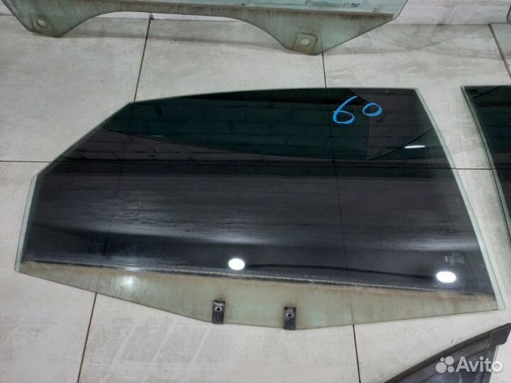 Стекла дверей комплект Audi S6 C5 2002