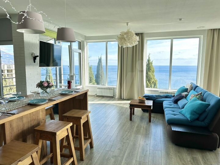 2-к. квартира, 85 м², 4/4 эт.