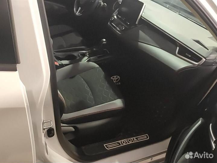 Toyota Corolla 1.2 CVT, 2021, 53 600 км