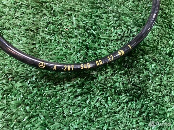 Датчик abs передний Mercedes-Benz E-Class C207