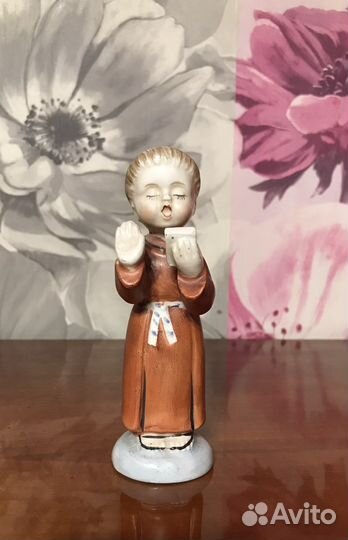 Фарфоровые статуэтки