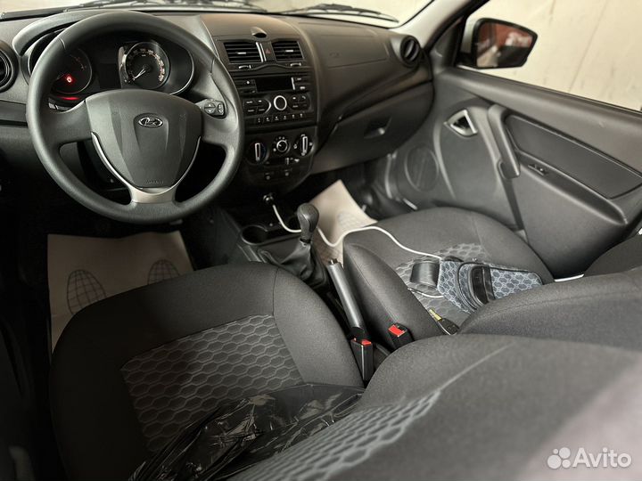 LADA Granta 1.6 МТ, 2023, 3 900 км