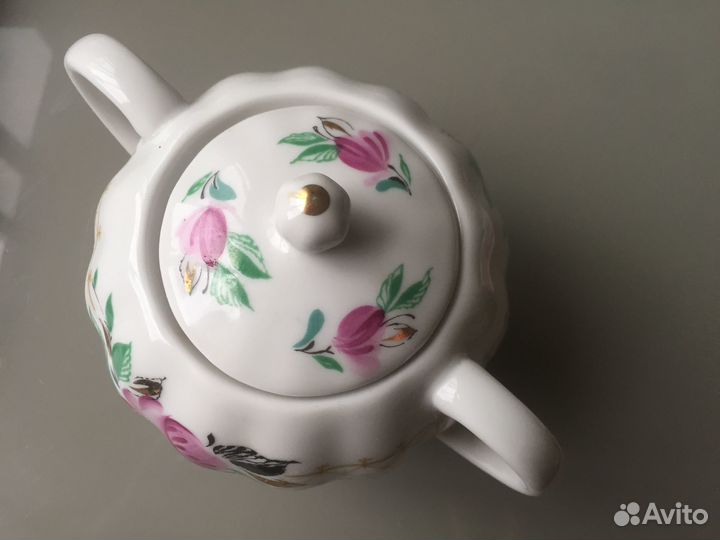 Сахарница от сервиза Роза золотая сетка лфз