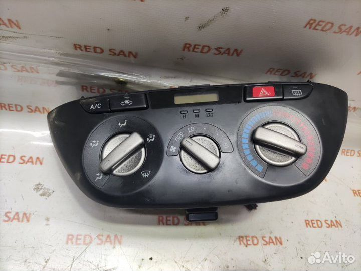 Блок управления климат-контролем Toyota Rav 4