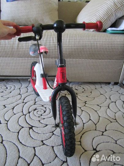 Беговел Triumf Active