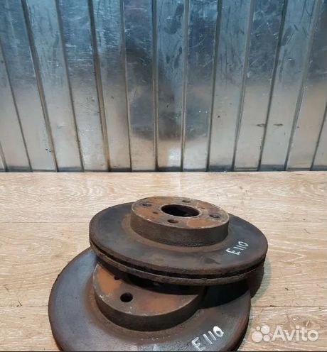 Диск тормозной передний Toyota Corolla E110