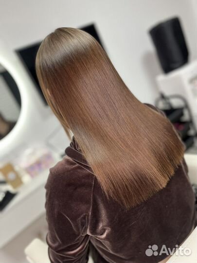 Кератиновое выпрямление волос