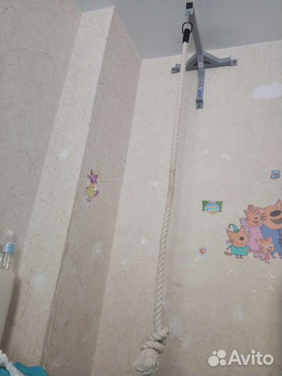 Канат для лазания с кронштейном