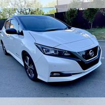 Nissan Leaf AT, 2018, 111 000 км, с пробегом, цена 1 695 000 руб.