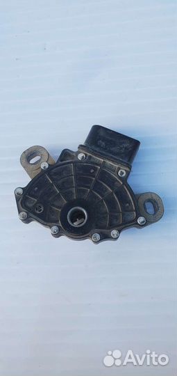 Селектор aкпп VW Touareg 2002-10 Audi Q7 2005-15