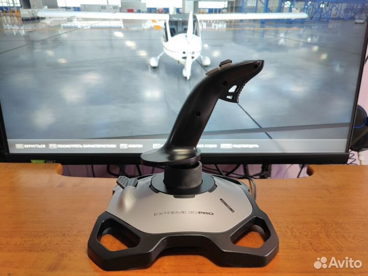 Джойстик Logitech Extreme 3D Pro