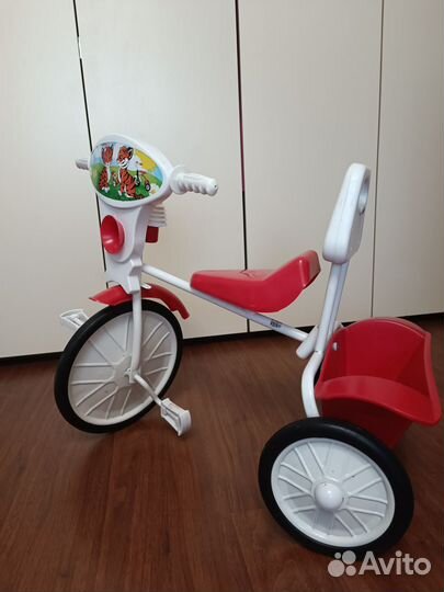 Велосипед для малышей с ручкой