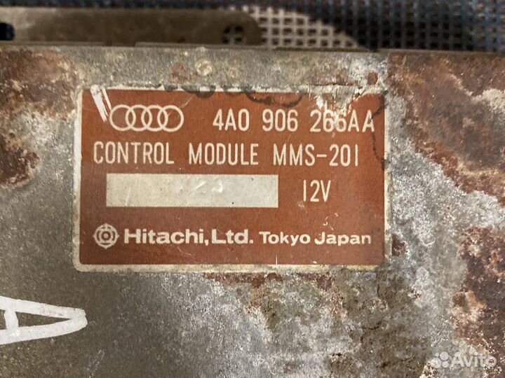 Блок управления двигателем Audi 4A0906266AA